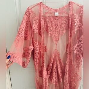time and tru women's long flowy pink lace coverup size small/medium